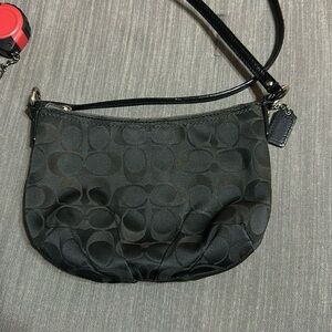 Coach small Crossbody bag EUC